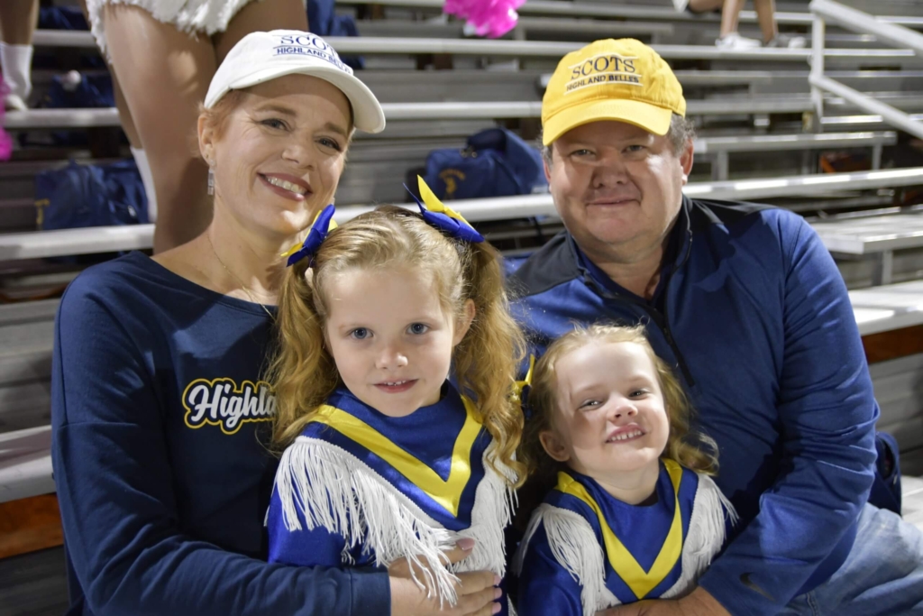 Shannon with her husband and two daughters